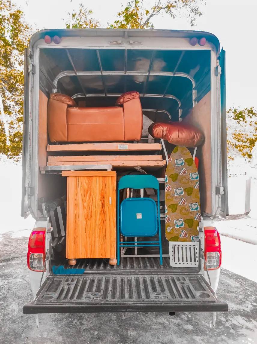 รถรับจ้างขนของย้ายหอ/ บ้าน / คอนโด / อพาร์ตเมนต์